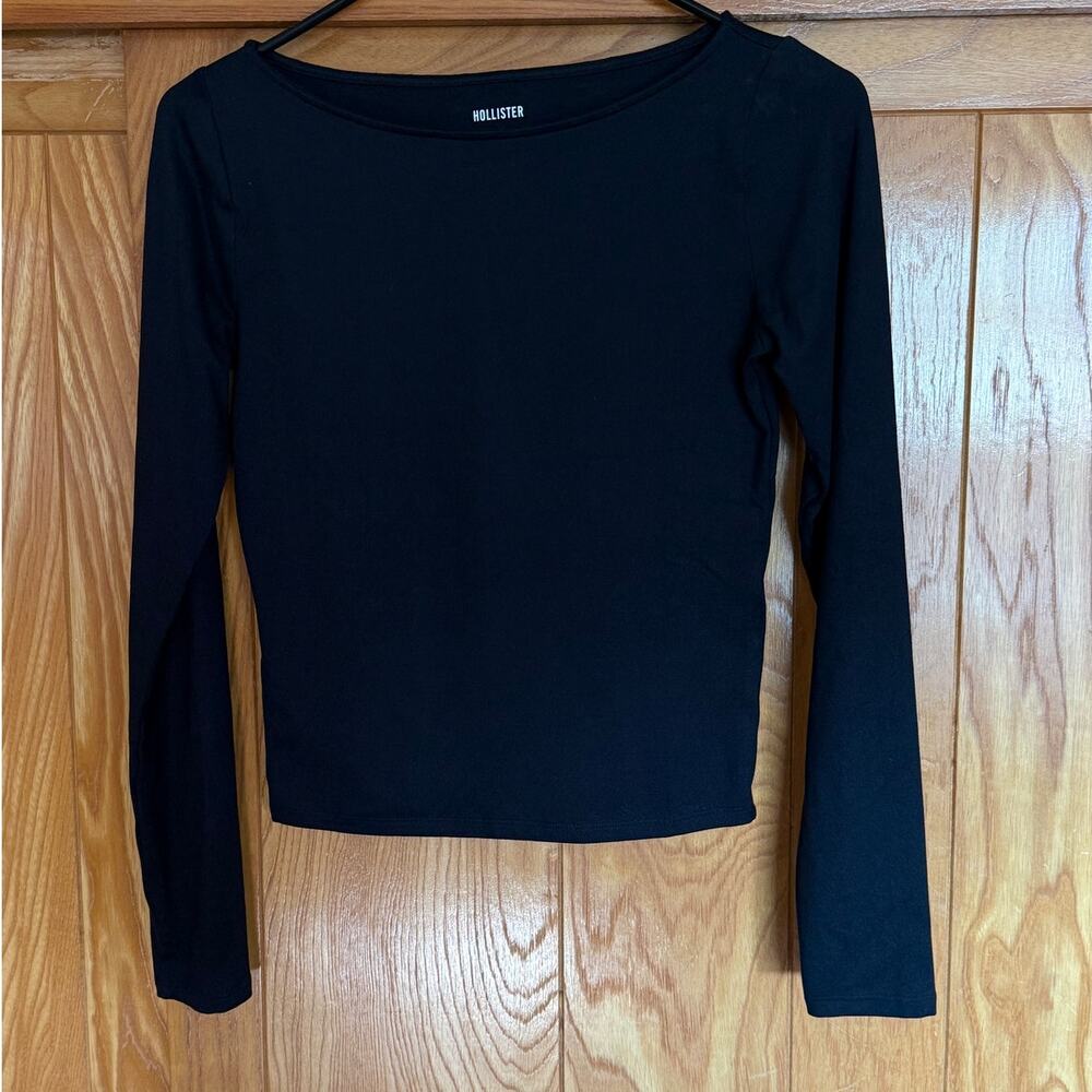 Hollister Black Long Sleeve Slash-Neck Top, Size Small